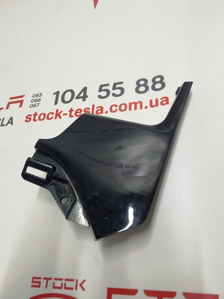23 Decorative overlay of the central panel of waters. right LINEAR DARK ASH LHD Tesla model S, model S REST 1045969-92-C